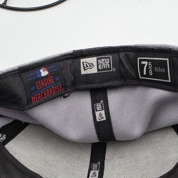 Chicago White Sox Hat Cap Fitted Mens 7 1/2 MLB Baseball Script 59FIFTY New Era - Picture 9 of 9